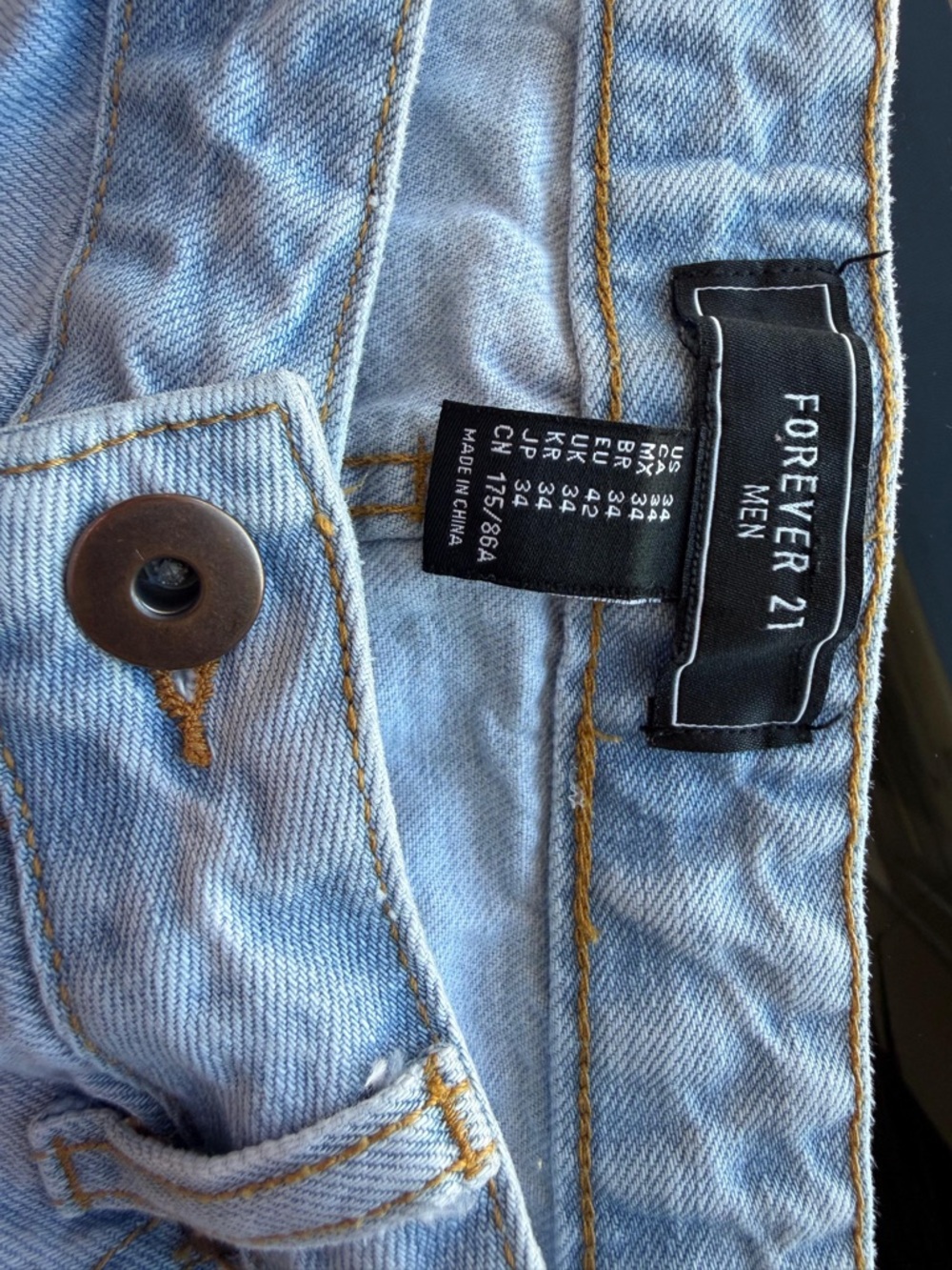 Forever 21 Men Light Blue Denim Jeans with Gold Stitching - Picture 1 of 10